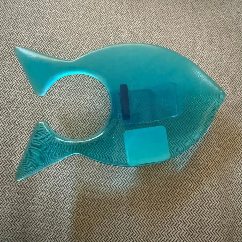 Vintage Crate & Barrel Blue Fish Drink Holder Clips Set of 4 Pool Party